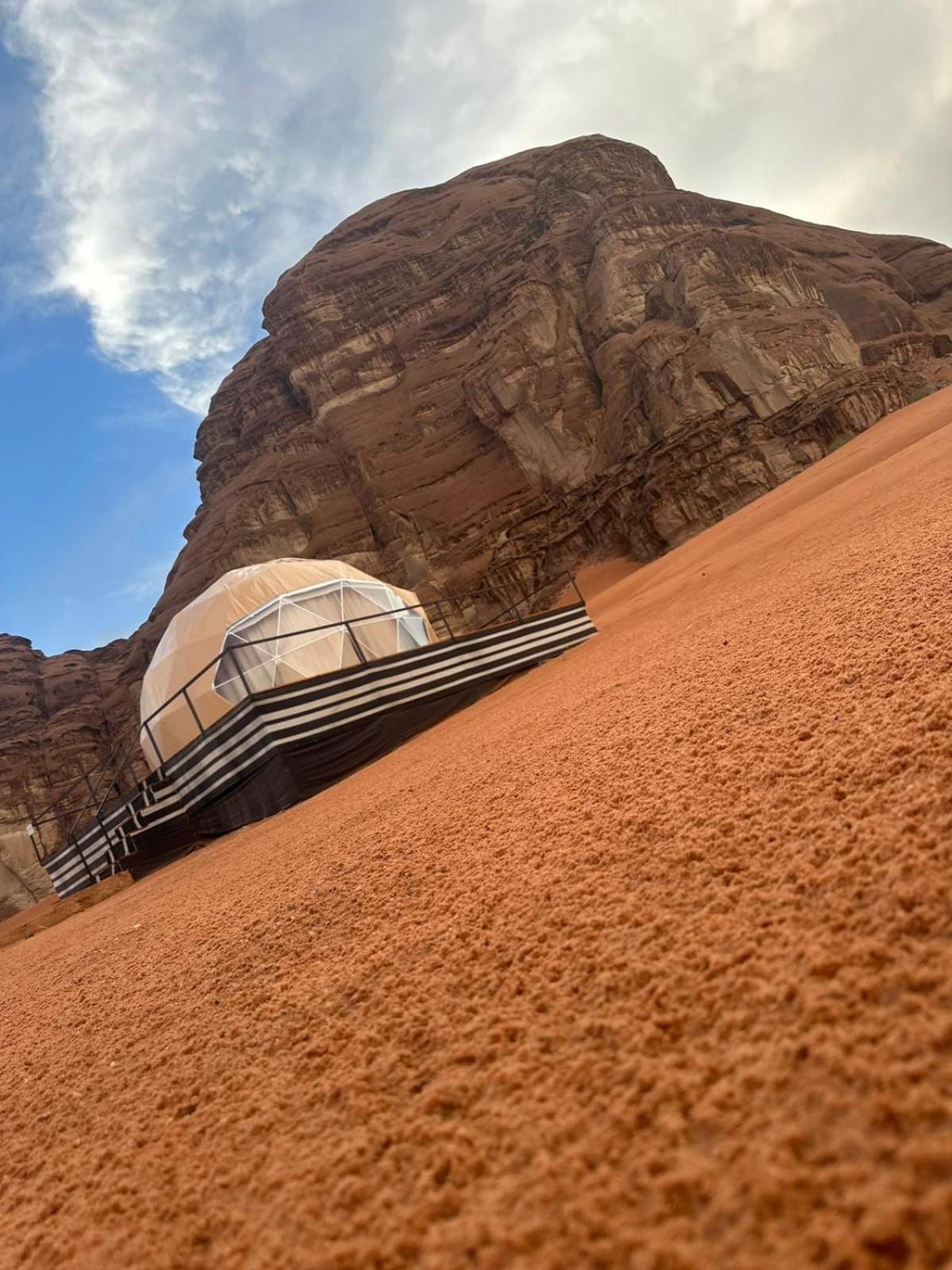 Luxury Camp Wadi Rum Exterior photo